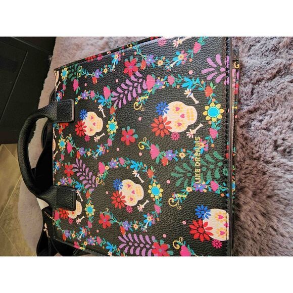 Like Dreams small Skull purse crossbody black with skulls multi color - Picture 14 of 14